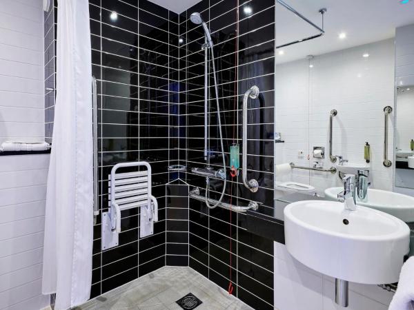 Holiday Inn Express Manchester City Centre Arena, an IHG Hotel : photo 6 de la chambre chambre double - accessible aux personnes à mobilité réduite