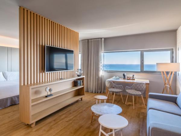 Occidental Atenea Mar - Adults Only : photo 3 de la chambre suite junior