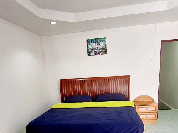 TG2 - Tientong Guesthouse 2 : photo 1 de la chambre chambre double deluxe avec balcon