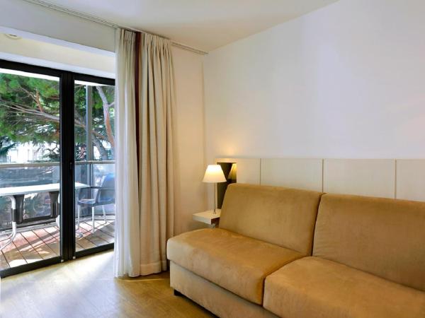 Résidence Residéal Premium Cannes : photo 1 de la chambre studio - côté jardin (2 adultes)