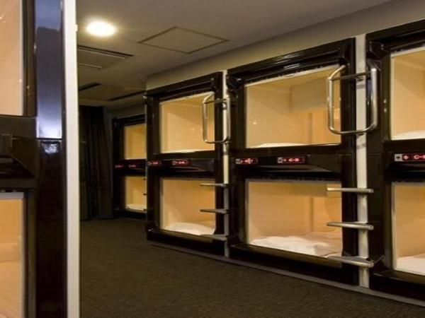 Dormy Inn Nagasaki Shinchichukagai : photo 1 de la chambre chambre capsule pour homme - non-fumeurs