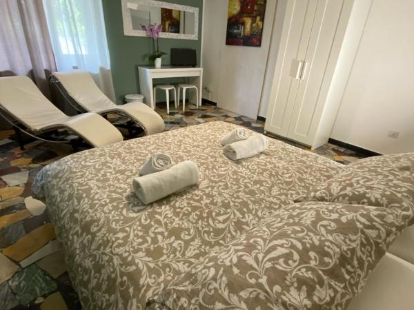 Delle Rose Rooms : photo 8 de la chambre chambre double avec salle de bains privative