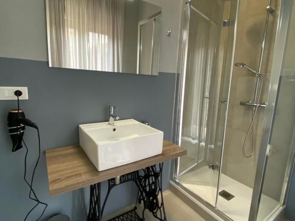 Delle Rose Rooms : photo 9 de la chambre grande chambre double