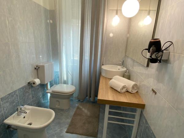 Delle Rose Rooms : photo 7 de la chambre grande chambre double