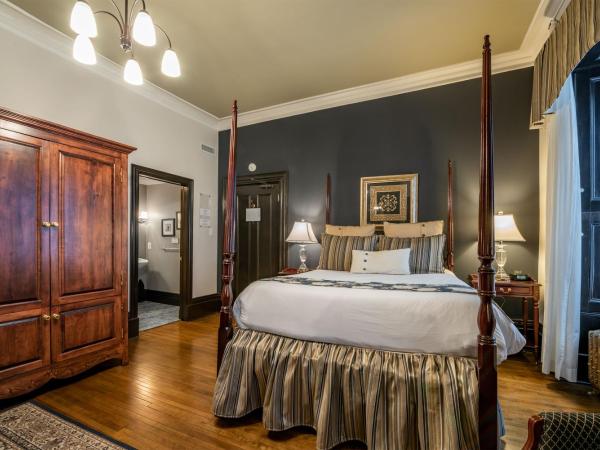 Le Clos Saint-Louis : photo 8 de la chambre chambre lit queen-size prestige – Étages inférieurs
