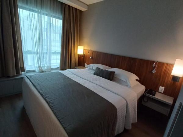 Estanplaza Berrini : photo 5 de la chambre suite supérieure 