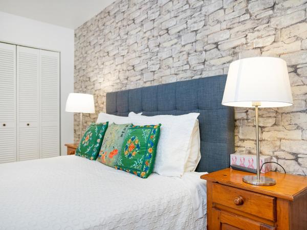 Accueil Chez Francois : photo 6 de la chambre chambre double avec salle de bains privative