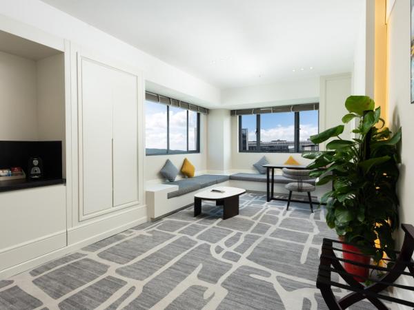 Wingate By Wyndham Wuhan Optics Valley : photo 1 de la chambre suite lit king-size deluxe - non-fumeurs