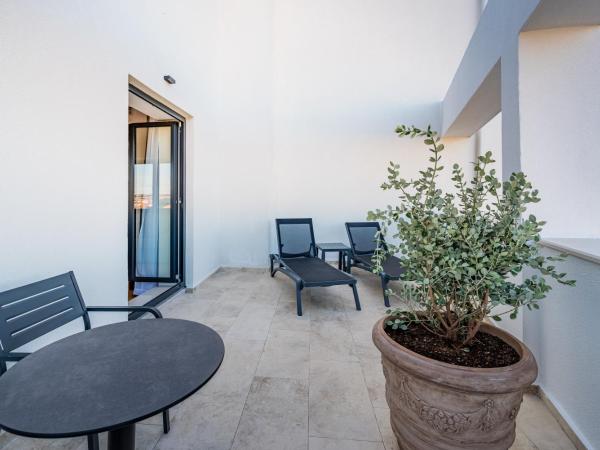 Miramare Hotel : photo 3 de la chambre suite avec balcon