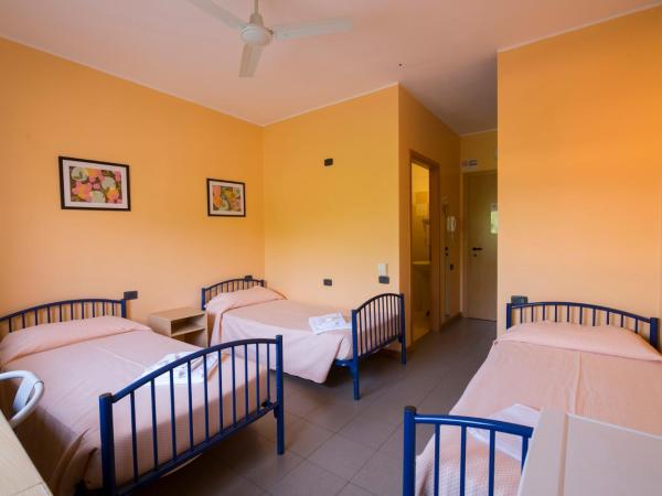 La Cordata Accommodation - Zumbini 6 : photo 1 de la chambre chambre triple