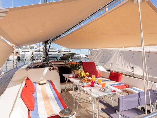 Voilier Luxe Face au Palais : photo 5 de la chambre mobile home