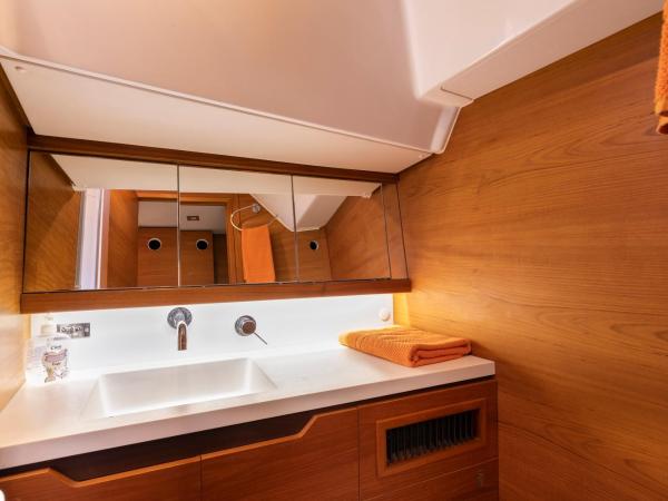 Voilier Luxe Face au Palais : photo 7 de la chambre mobile home