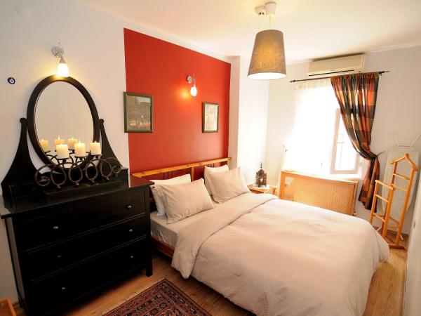 Ahmet Efendi Evi : photo 4 de la chambre chambre familiale (2 adultes + 1 enfant)