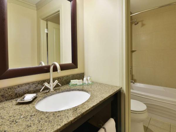 Prestige Beach House, WorldHotels Crafted : photo 3 de la chambre chambre lit queen-size avec balcon