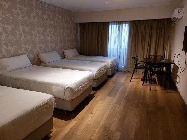 Avellaneda Aparts & Suites : photo 1 de la chambre chambre quadruple