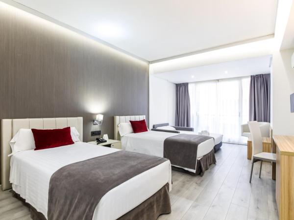 Sweet Hotel Renasa : photo 1 de la chambre chambre triple (2 adultes & 1 enfant)