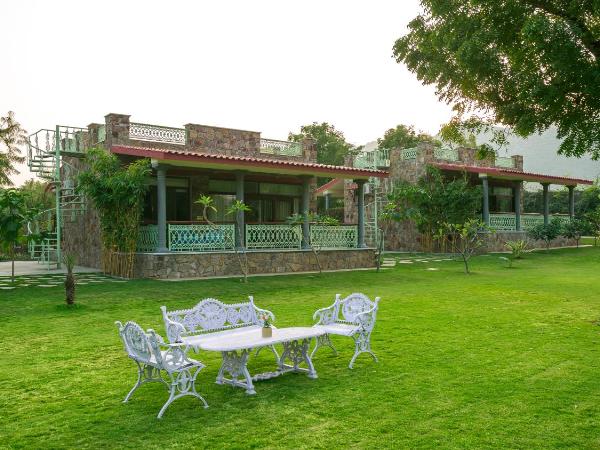 Vatsalya Vihar - A Luxury Pool Villas Resort : photo 7 de la chambre villa - vue sur jardin