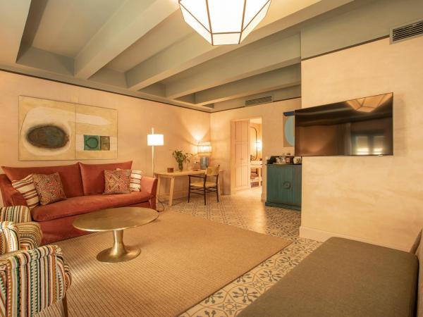 Hospes Las Casas del Rey de Baeza, a Member of Design Hotels : photo 4 de la chambre suite junior (2 adultes)