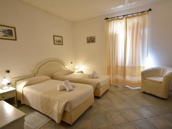 Hotel Cavour : photo 5 de la chambre chambre double ou lits jumeaux