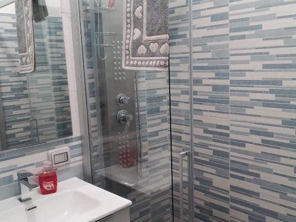 Gigli, rooms con cucina in comune e terrazza : photo 4 de la chambre chambre lit king-size - vue sur jardin