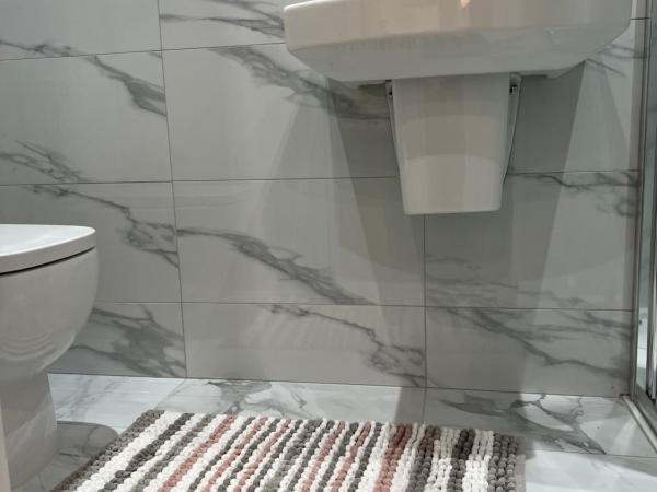 Grand Bleu - London - Next to Piccadilly Line Tube Station & Brand New Facilities : photo 1 de la chambre studio lit king-size deluxe