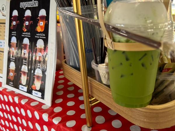 Chiangmai HomeTeL : photo 1 de la chambre chambre quadruple avec salle de bains privative