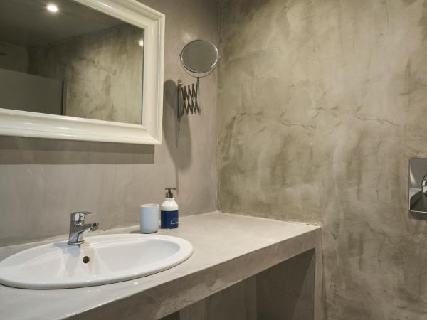 Fava Eco Suites : photo 2 de la chambre grande suite avec jacuzzi privé extérieur