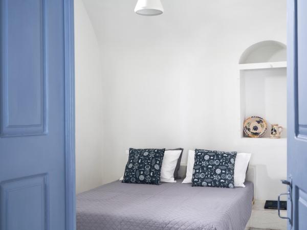 Fava Eco Suites : photo 4 de la chambre suite principale avec jacuzzi privé extérieur