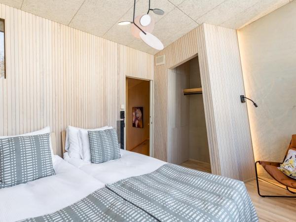 Nova Skyland Hotel : photo 2 de la chambre suite lit double aurora