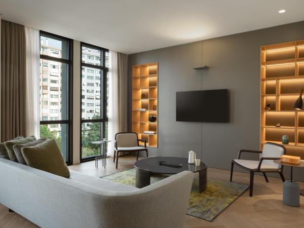 Marriott Executive Apartments Istanbul Fulya : photo 10 de la chambre appartement 3 chambres avec balcon - vue sur ville