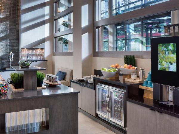 Atlanta Marriott Buckhead Hotel & Conference Center : photo 9 de la chambre chambre king - niveau concierge