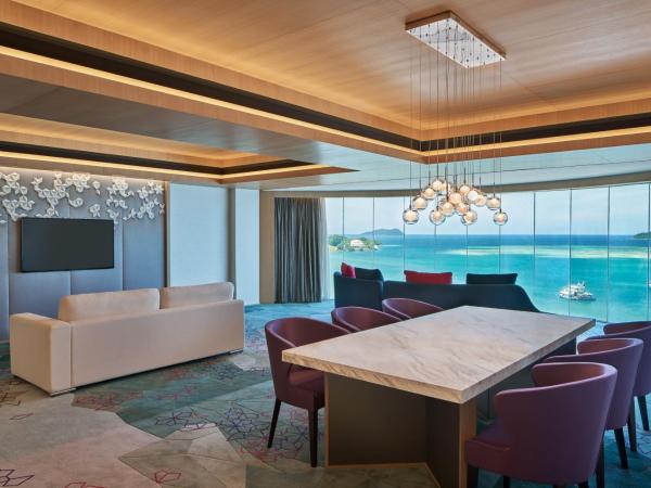 Le Meridien Kota Kinabalu : photo 4 de la chambre suite ambassadeur 2 chambres - accès au salon club
