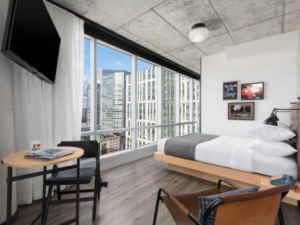 Moxy Boston Downtown : photo 3 de la chambre chambre d'angle avec vue imprenable