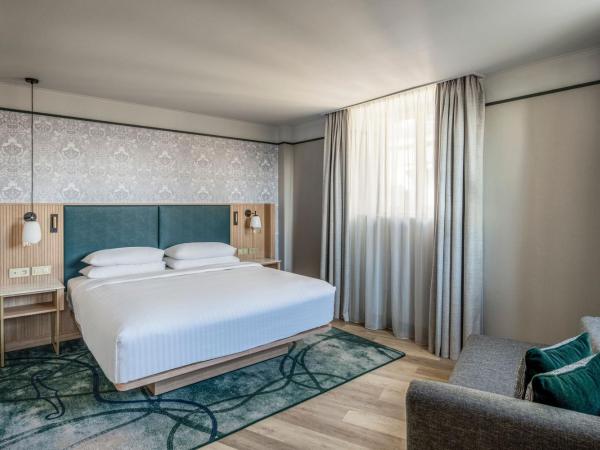 Brussels Marriott Hotel Grand Place : photo 1 de la chambre chambre club lit king-size - accès au salon club