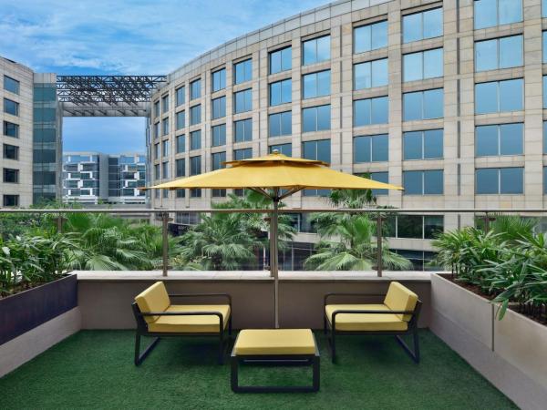 JW Marriott Hotel New Delhi Aerocity : photo 3 de la chambre chambre lit king-size avec terrasse
