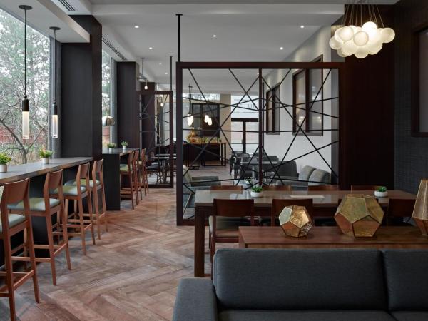 Toronto Airport Marriott Hotel : photo 9 de la chambre chambre king - niveau concierge