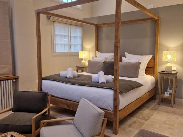 Au Moulin Saint Nicol - Honfleur : photo 1 de la chambre chambre 1 : suite junior climatisée - accès à la terrasse