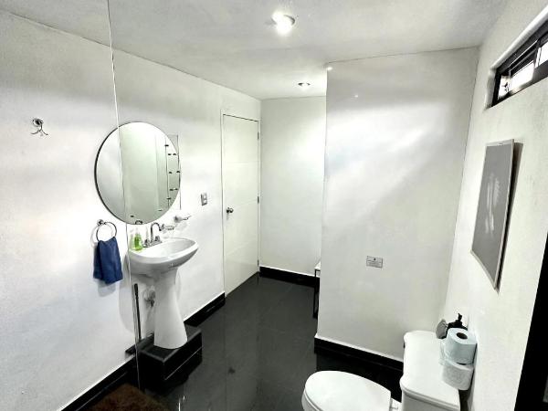 La Perle Noire - Auberge : photo 7 de la chambre chambre lit king-size