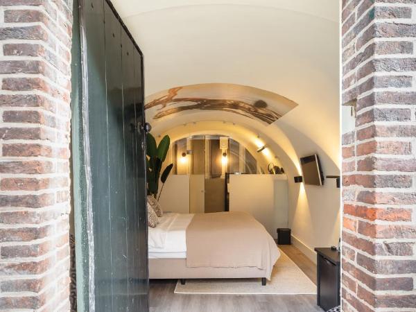 Court Hotel Utrecht City Centre : photo 2 de la chambre chambre lit king-size deluxe