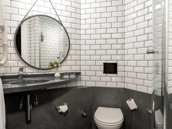 Ibis Istanbul Zeytinburnu : photo 2 de la chambre chambre supérieure - vue sur mer