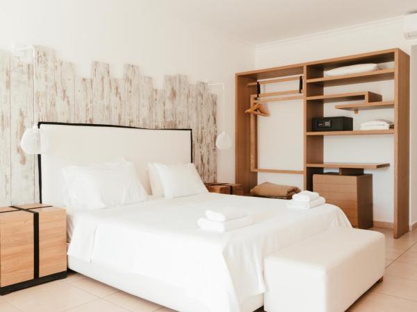 Astro Palace Hotel & Suites : photo 4 de la chambre suite junior avec jaccuzi