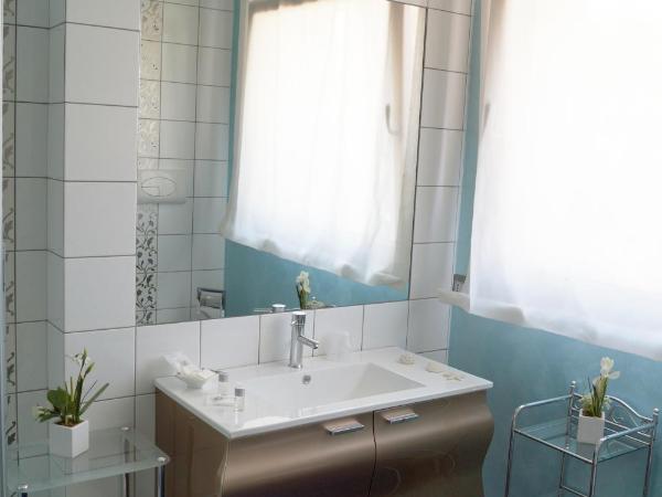 Baia Di Ognina : photo 8 de la chambre suite - vue sur ville