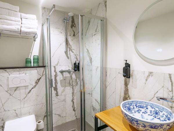 Hotel des Arts : photo 5 de la chambre chambre familiale