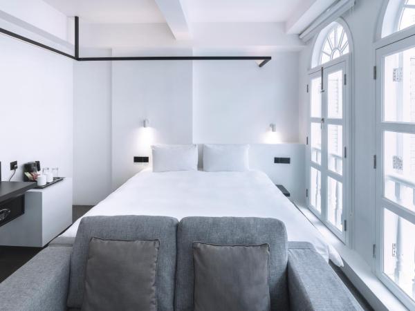 Hotel Mono : photo 3 de la chambre studio lit king-size avec canapé