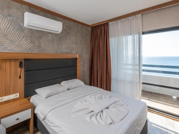 Hotel Sunday Beach : photo 6 de la chambre chambre double - vue sur mer