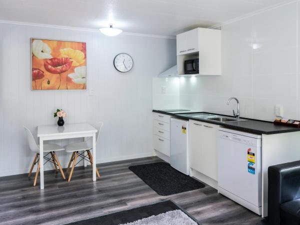 Dunrovin Motel : photo 5 de la chambre hébergement 1 chambre