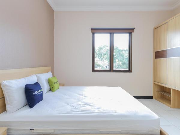 Urbanview Roemah Tebet by RedDoorz : photo 3 de la chambre chambre double supérieure