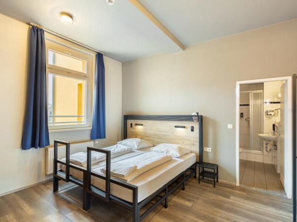 a&o Dortmund Hauptbahnhof : photo 2 de la chambre chambre lits jumeaux