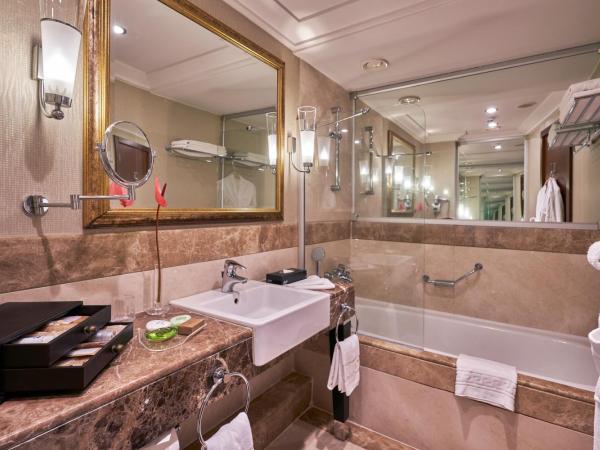 Calista Luxury Resort : photo 6 de la chambre chambre familiale