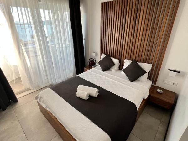 EXEN BY WEEKEND : photo 2 de la chambre chambre double deluxe avec balcon - vue sur mer